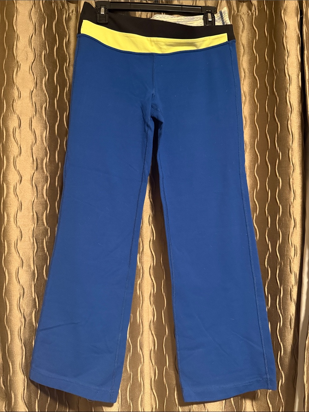 lululemon athletica Blue Leggings with Yellow Waistband short